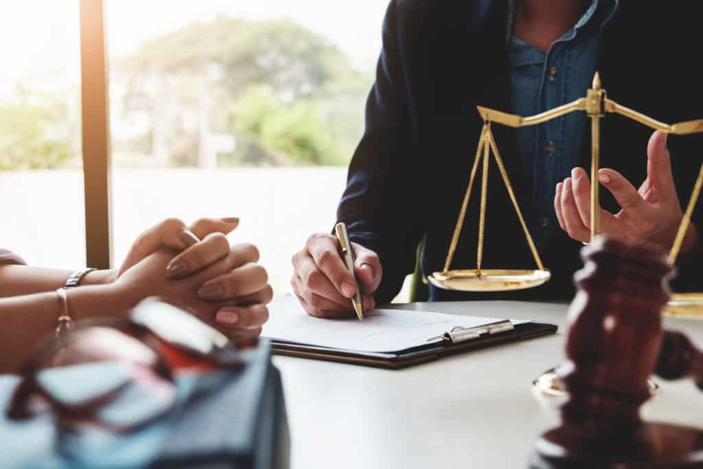 Court Applications vs. Mediation: A Less Stressful Path with EH Mediation Shildon